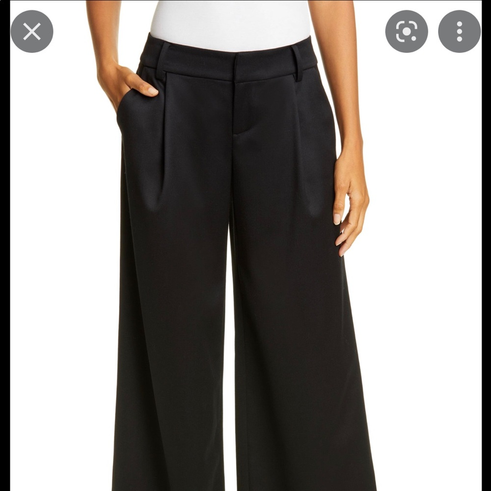 Alice + Olivia
Women's Black Front Pleat Wide Leg Pants, size 0